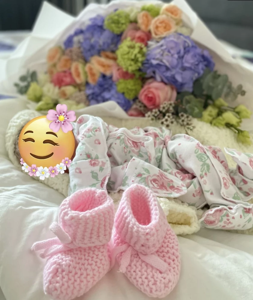 Очень хорошее качество!Покупала на выписку с роддома😉