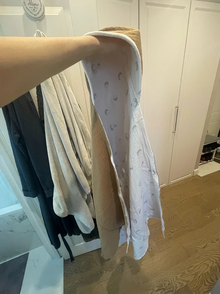 Качество супер! Обязательно к покупке! Положили в подарок платочек, приятно ☺️