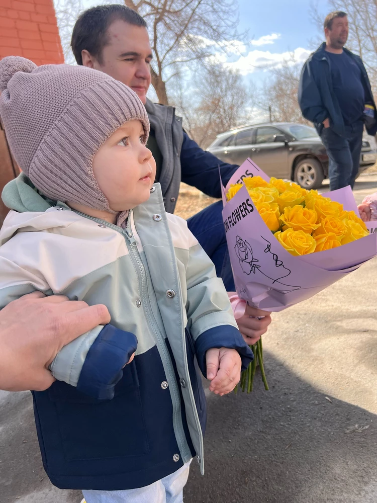 Очень хорошая шапка,приятная)Всем рекомендую, взяла на размер больше,не пожалела