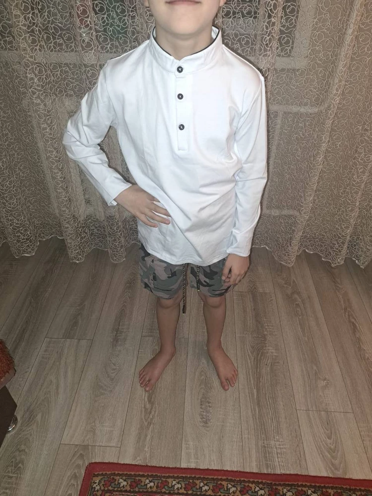 Качество просто потрясающее - материал приятный к телу, швы аккуратные. Лонгслив стал любимой вещью сына с первого взгляда. Очень рада, что выбрала именно эту модель.