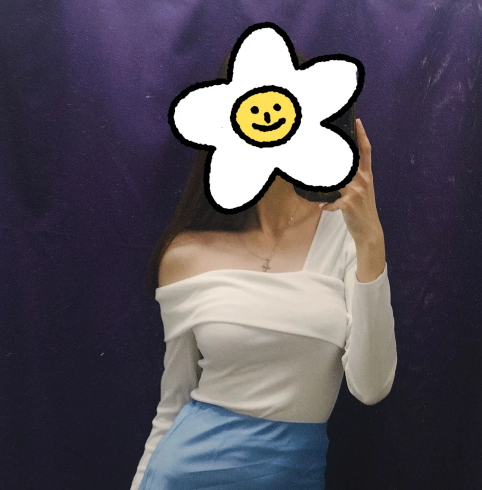 Идеальный, элегантный лонгслив( Ог 85
От 66-заказала XS -сидит идеально😍❤