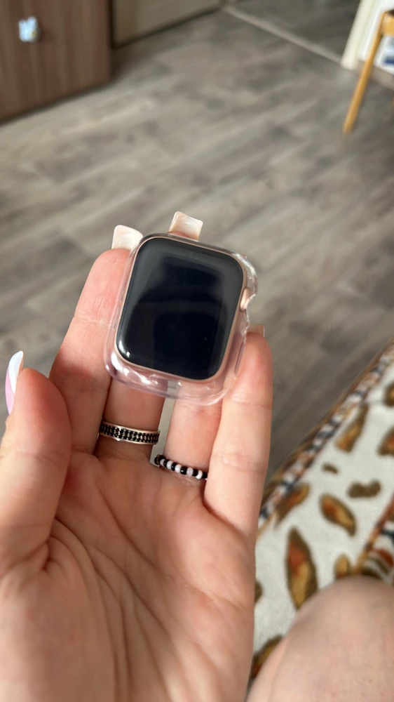 Заказала на apple watch 5, пришло вообще не то.