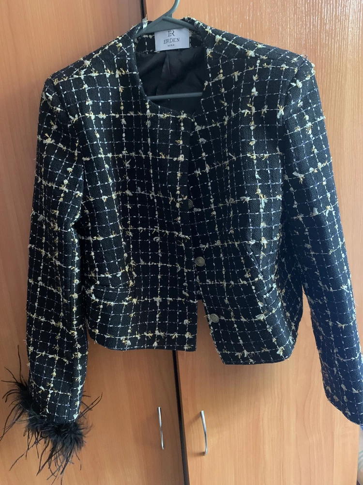 Жакет супер, нигде ничего не торчит, все ровно и аккуратно