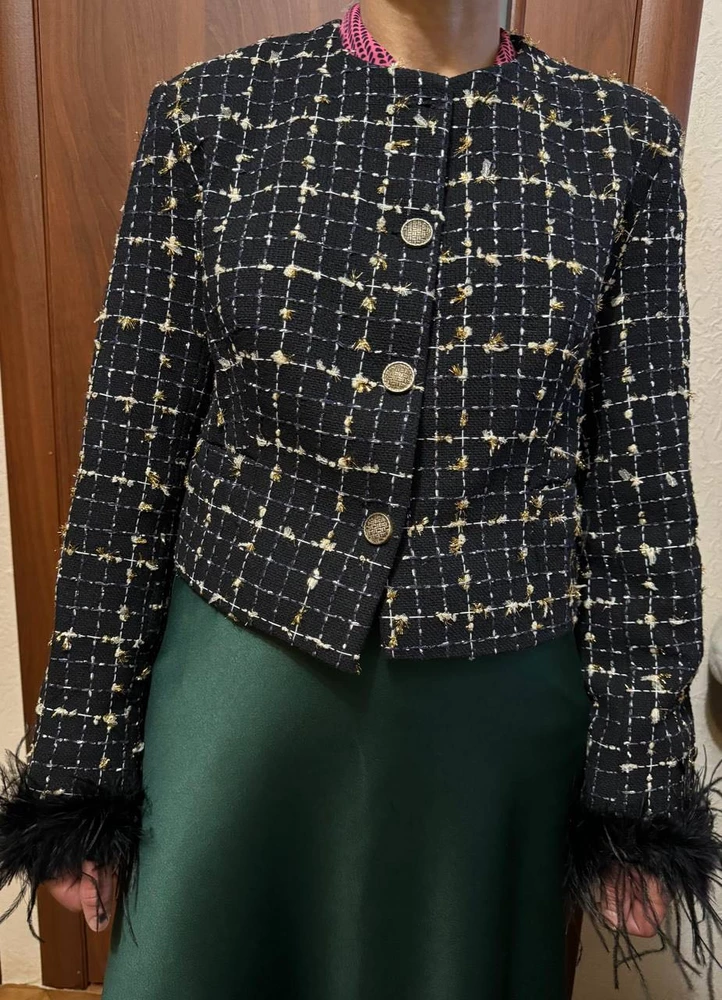 Отличный жакет ,все в размер подошло,очень нравится