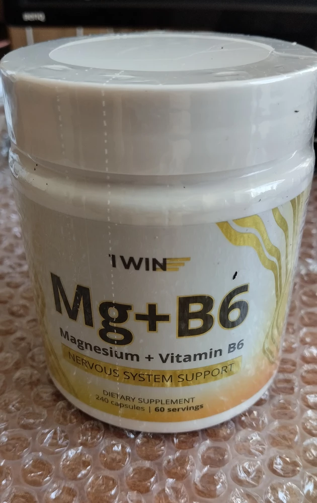 Цена за объём, запечатано, дополнительно еще в плёнку пупырышками, сроки хорошие.