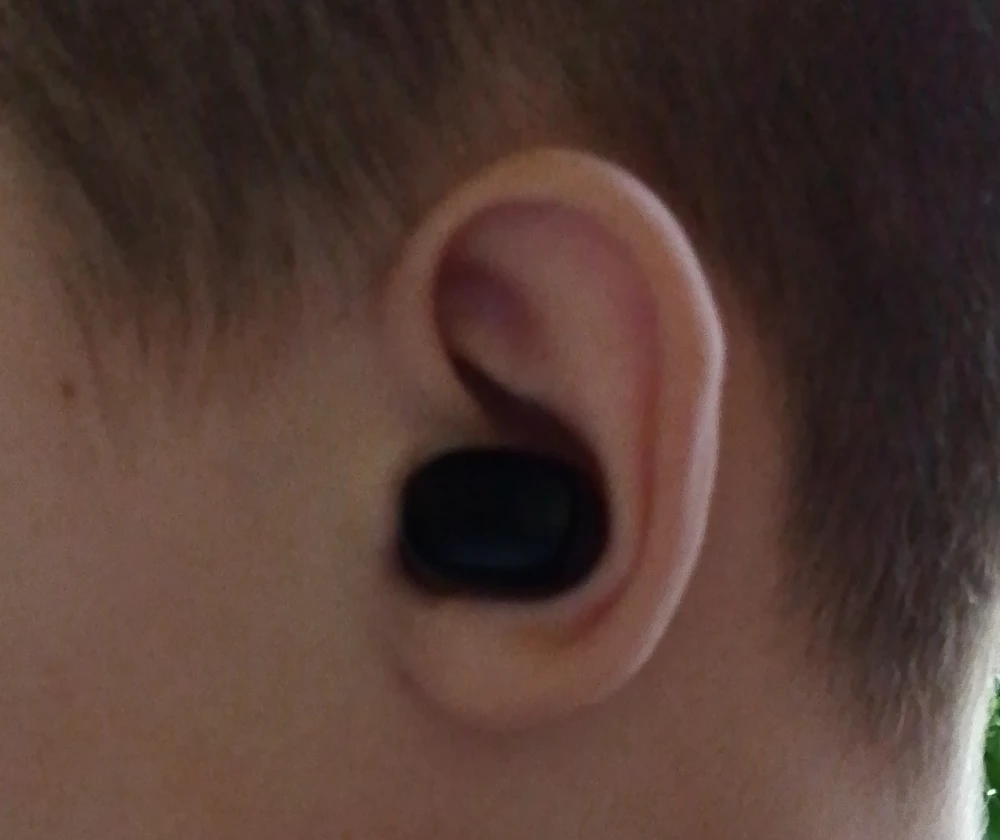 Ну конечно это для моего внука был сурприз,заказали одни наушники,пришли другие беспроводные за 24 т,р.Спасибо тем кто работает на складе,по чаще бы ошибались.