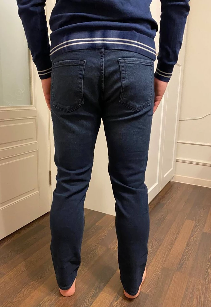 За такую цену качествен джинсы, после стирки не теряют формуо, муж в вотсорге