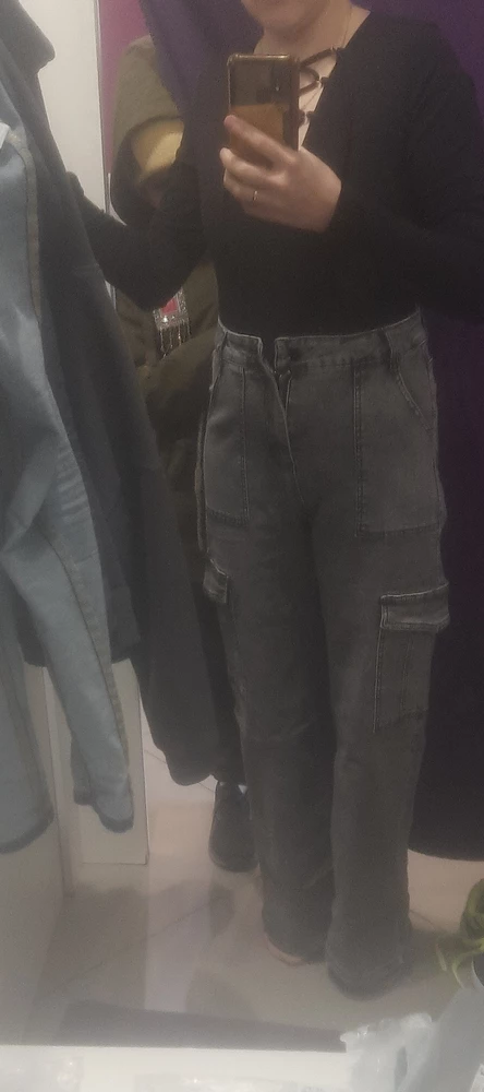 Нормальные джинсы, на мой рост - 160 см - слишком длинные. Поэтому возврат