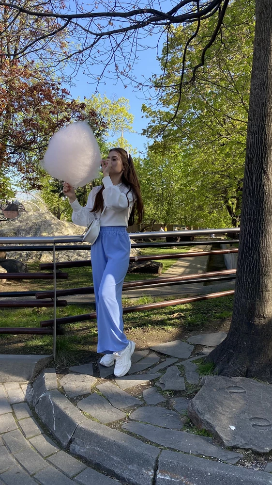 На рост 155 вес 48 -идельно 🥰подрезать не пришлось