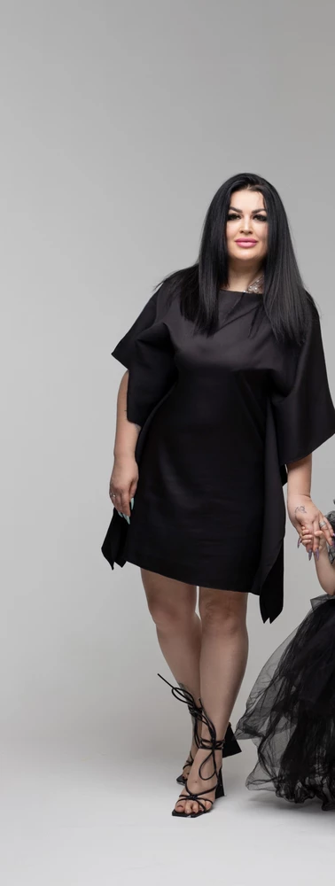 Крутое платье, и в пир и в мир!!