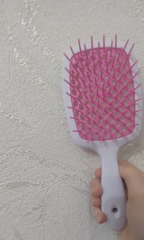 для своей цены расческа очень хорошая, для мокрых волос подходит идеально