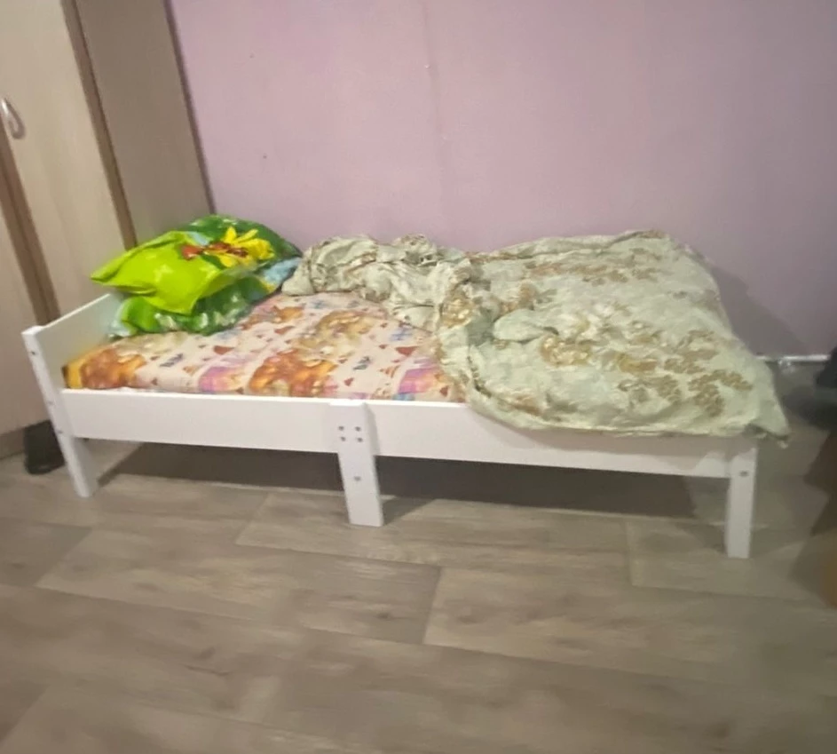 Спасибо большое производителю очень удобная и лёгкая в сборки кровать очень довольны 👍👍👍👍👍