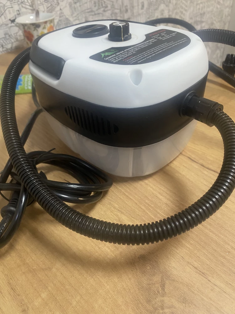 Пушка, гонка, самооет, огниво! Только получила, опробовала сразу, за поляаса отмыла всю кухню и ванную! Не без химии, но все же. Рекомендую.
Как-то многовато волы брыздет, сразу вытираешь и все.