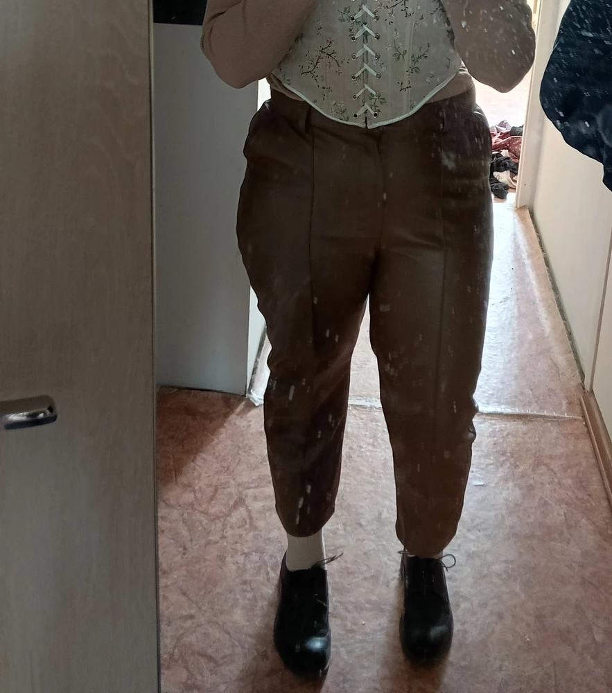 Красивые, немного укорачивают ноги, мне норм