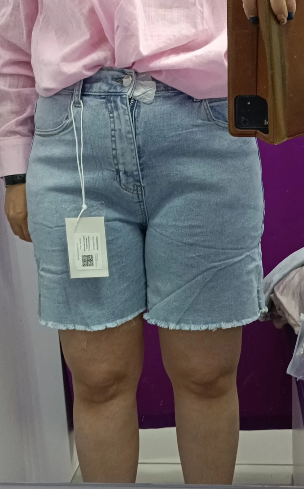 Шорты классные, а п🍑па уже не как у молодой. Да и живот с каждым годом всё больше(( не худеется уже)) не моя модель. Хотя резиночка сзади это здорово. Буду искать дальше.
На лето отличный вариант, тонкие, лёгкие. Рекомендую к покупке