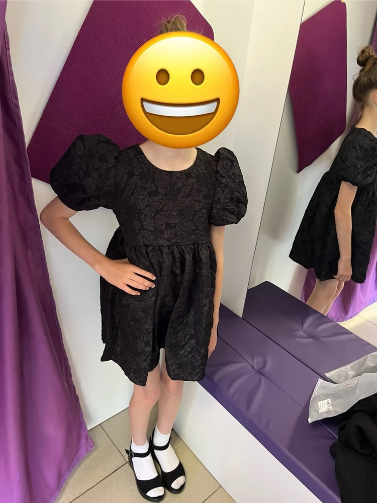 Хорошее 👍качество. На рост 140, взяли 38.