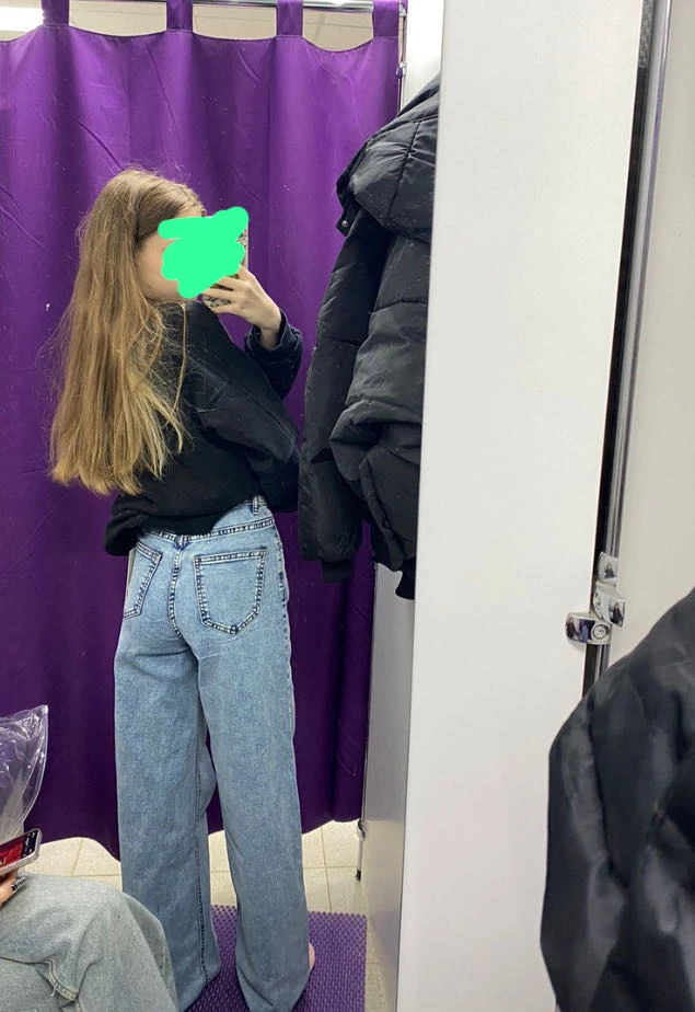 джынсы суперские,мягкие и в талии сели идеально (для худышек просто топчик,т.к. мне всегда сложно было что-то себе найти)!!!