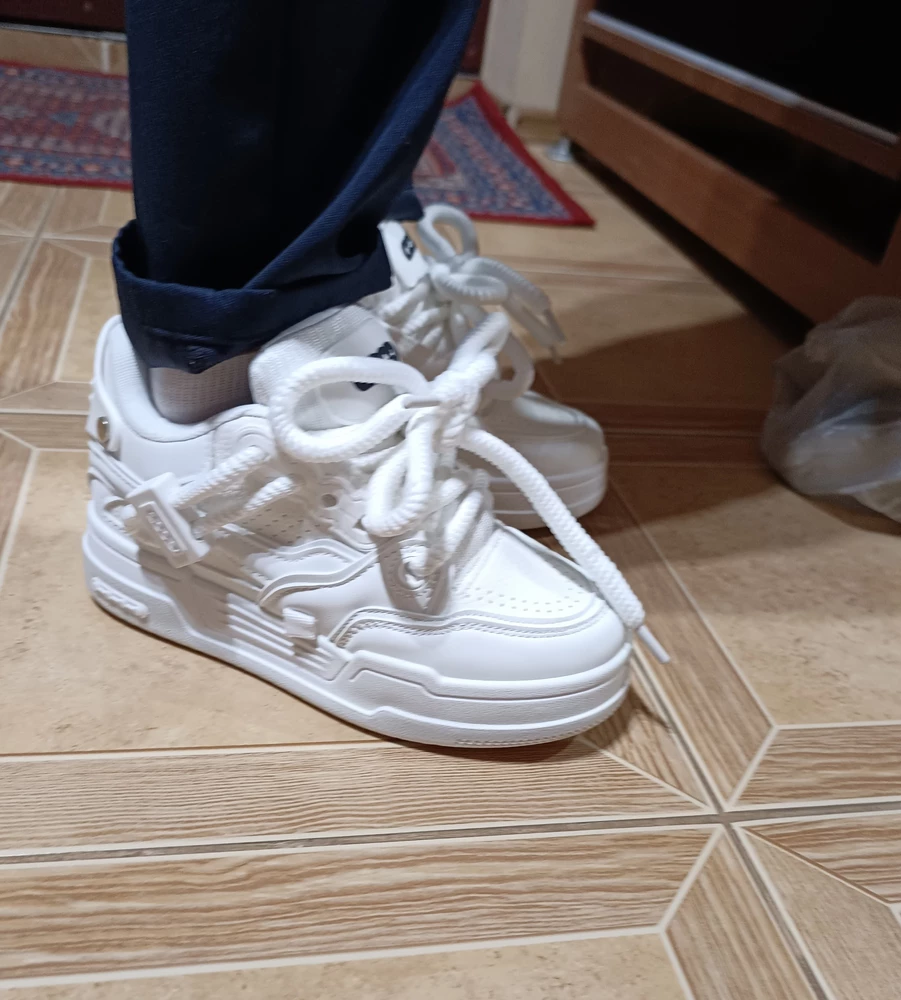 Прикольные дутыши, ребенок доволен, в школе просят ссылку))) Выполнение аккуратное, цена -качество 👍👍👍