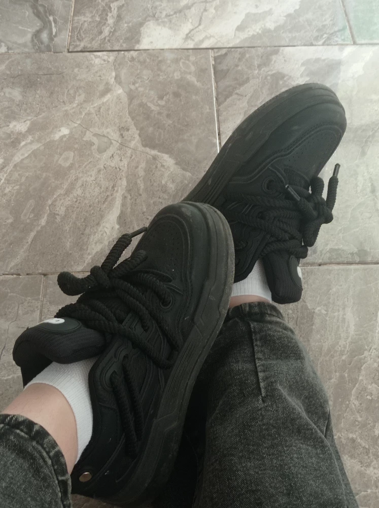 Очень классные, не развалились спустя месяц. Еще нет каких то дефектов. Все четко, все целое. Даже устроила им испытание работой, я работаю в них, и скажу что они пережили *** но они еще крепкие. Кайф, очень порадовали