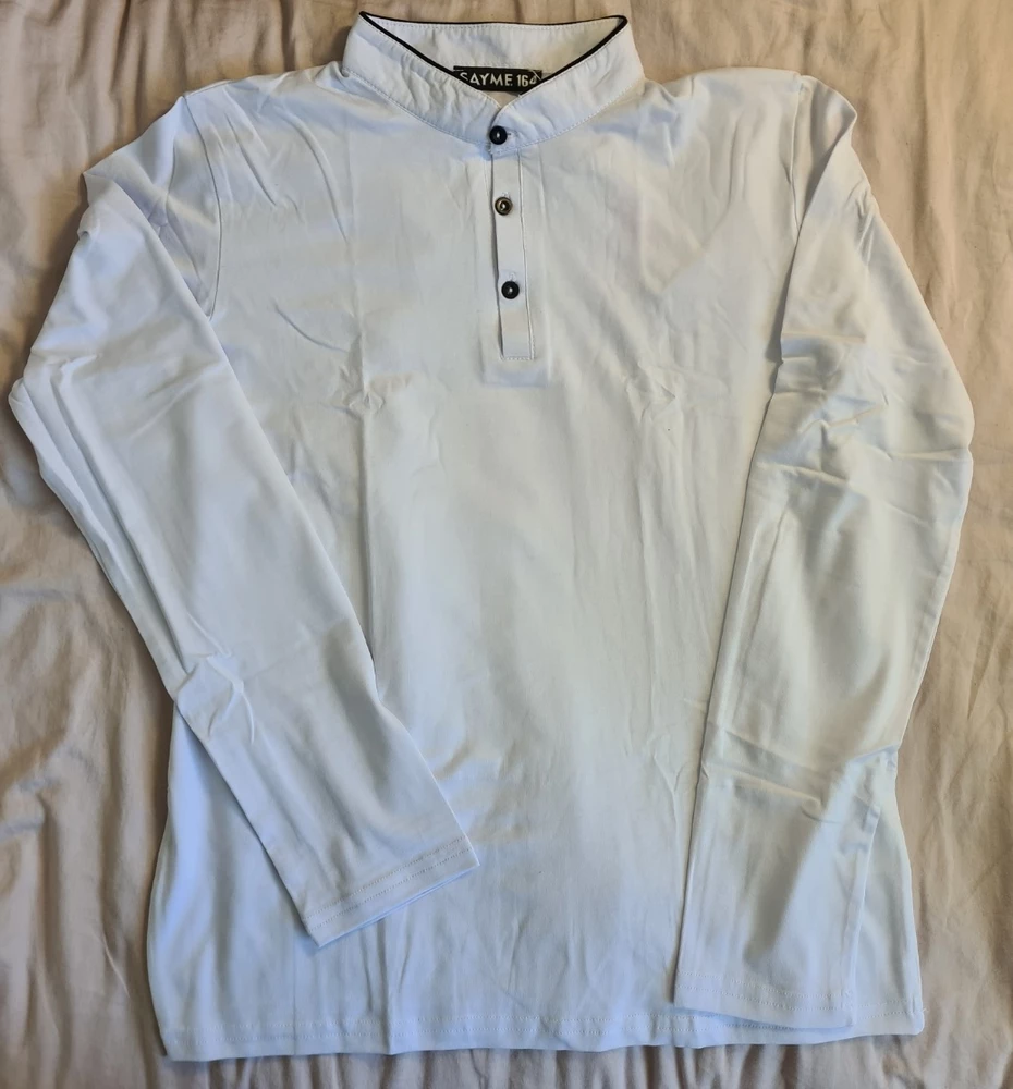 Поло хорошая,качество великолепное, советую преобрести, достаточно хороший материал, ткань очень приятная к телу, швы идеальные