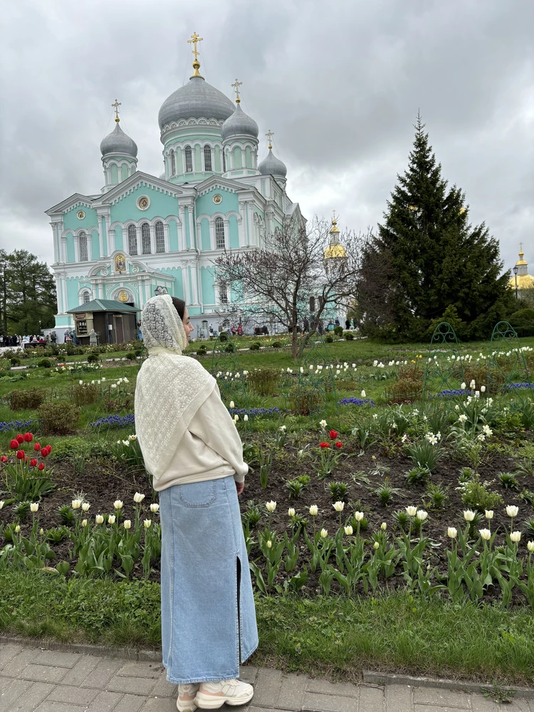 В этом платке прекрасно абсолютно всё❤️Цвет,нитки,узор,упаковка👌🏻Благодарю!🫶🏻И всем советую от души🙏🏻