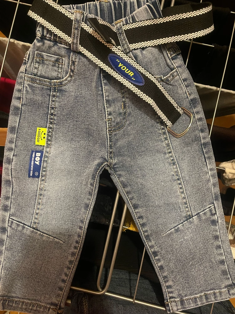 Красивые джинсы. 👍🏻Единственное хотелось бы без этих ярких этикеток