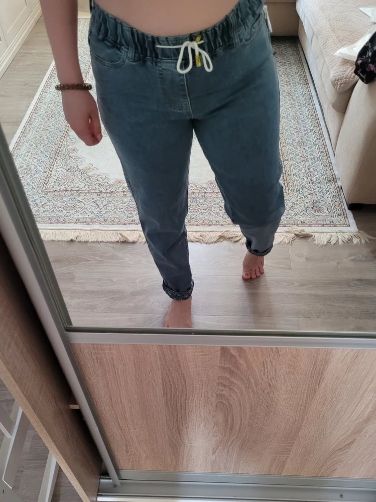 Хорошие лёгкие джинсы
Находка на маленький рост и живот после родов!!!