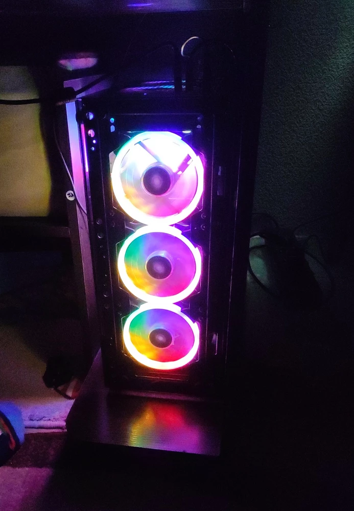 Хороший процессор, тянет игры такие как, паникер демо, контрол страйк, джокер шоу. Ребёнок доволен, спасибо.