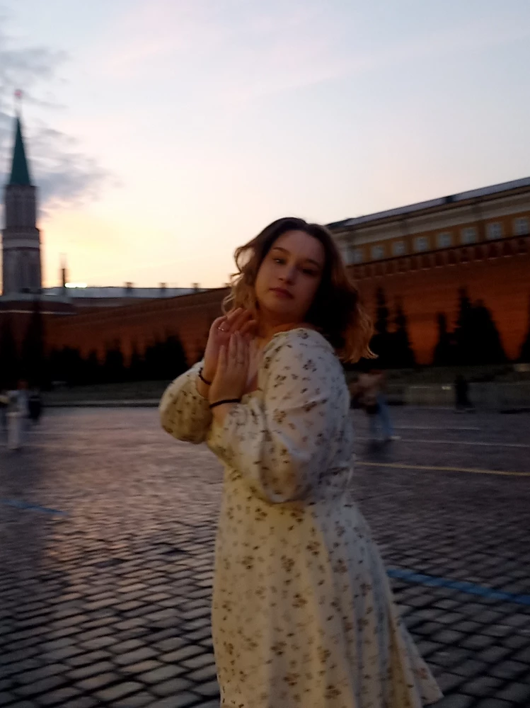 Отличное платье, очень приятное к телу, я думаю, что для лета самое то