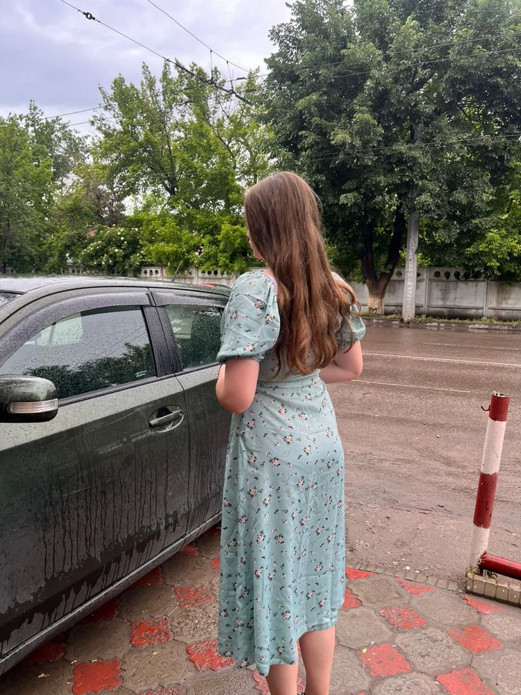 Порекомендовала подружка, платье село идеально😍😍 Ткань тонкая, летом жарко не будет, хочу взять еще в белом цвете