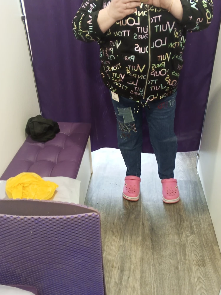 Джинсы супер, и длина подошла и размер , очень довольна , спасибо, на 56 брала32 но идут на маленький рост на мой 155  , длина в самый раз.