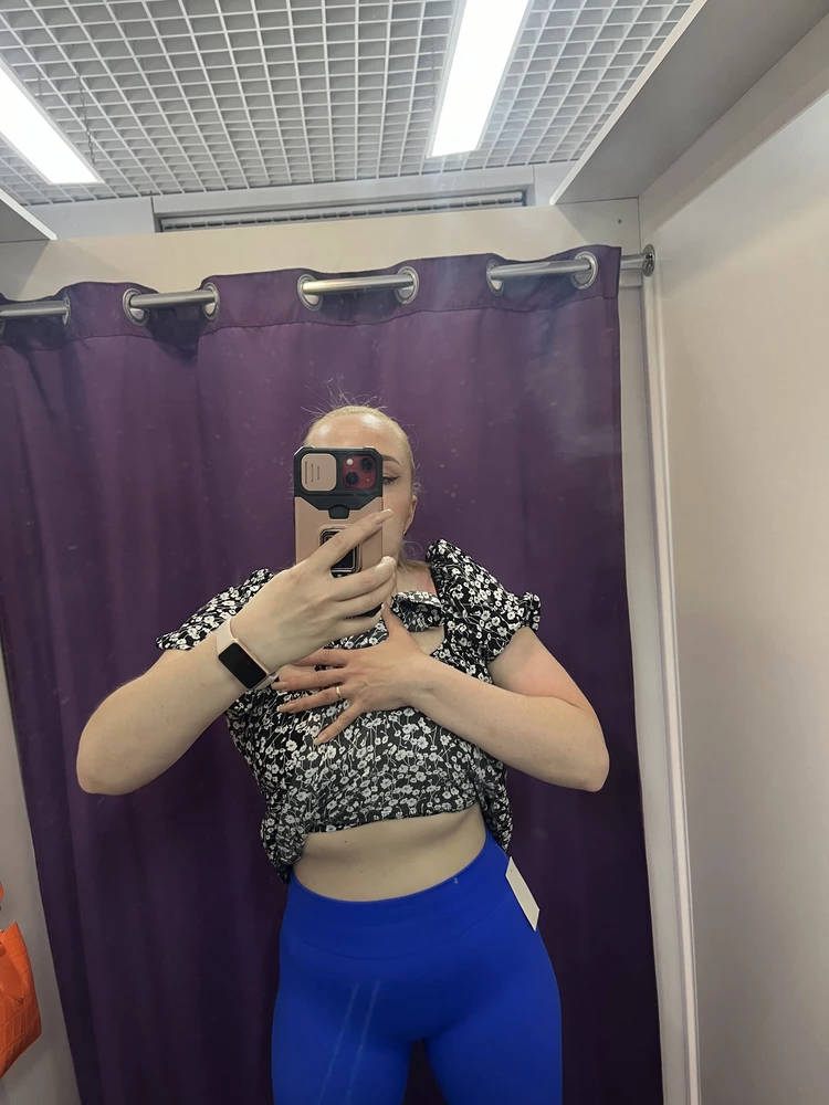 Очень хорошие велосипедки. Плотные . Сели отлично.размеру соответствуют. Рекомендую