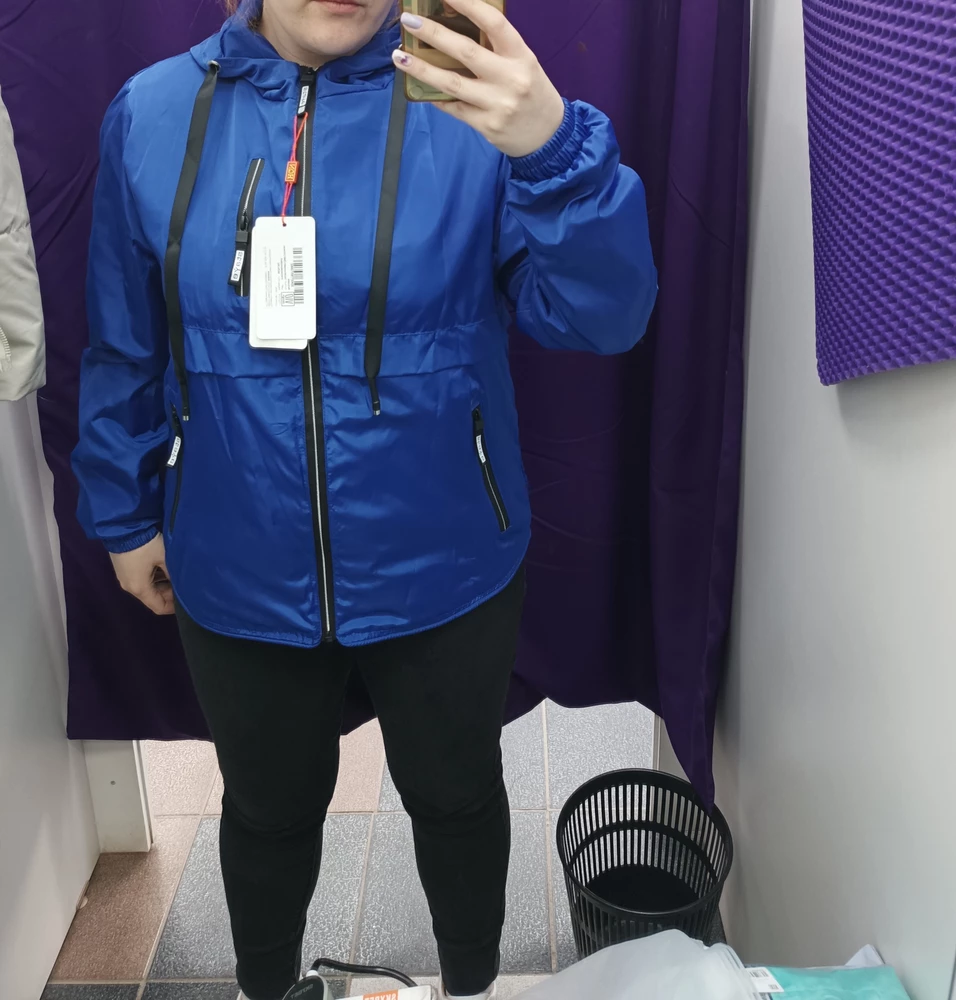 Качество и цвет хорошие,но отказ. Заказала 50. Утонула. Вроде выбирала по таблице. Может конечно и моя вина,что не правильно по таблице определила размер.