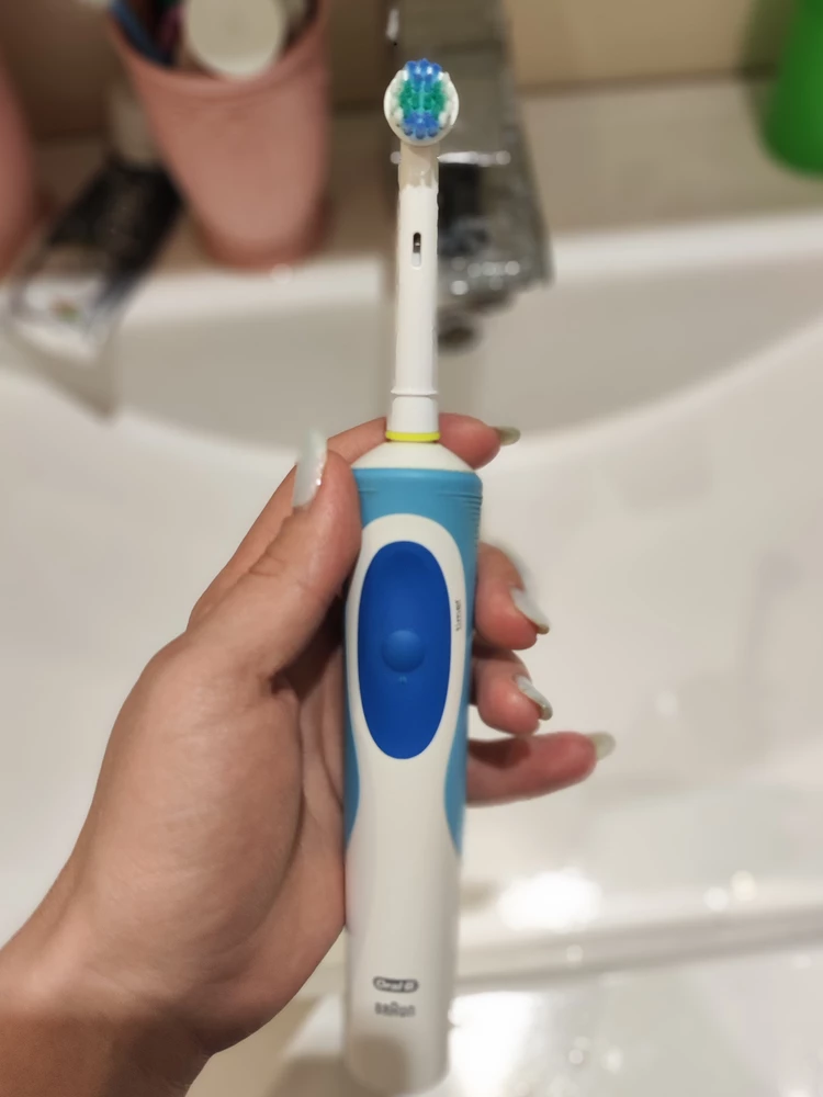 Хорошие насадки, совместимы с Oral-b. Садятся плотно, не болтаются. Беру у данного продавца не в первый раз.