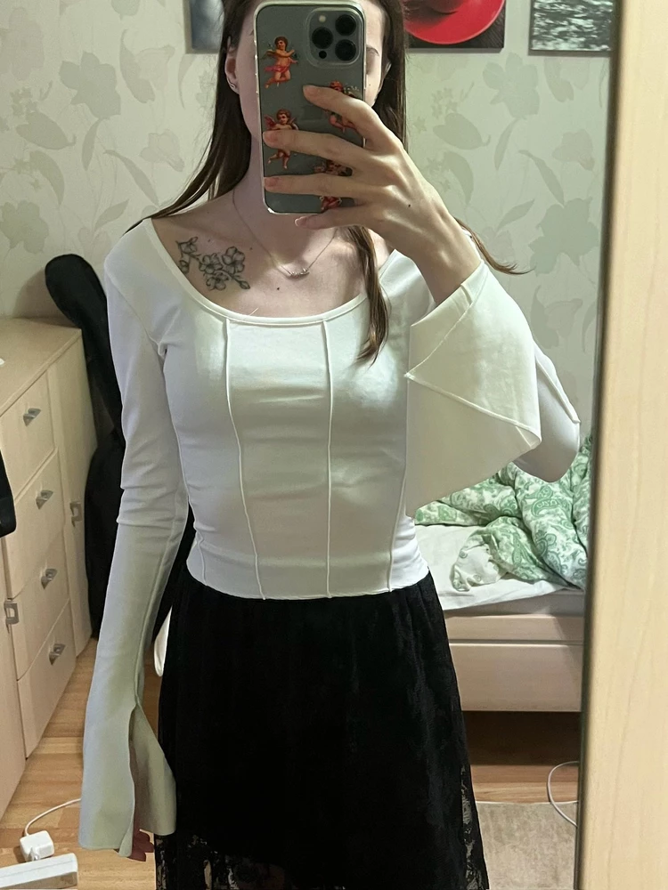 Хорошее качество, отлично смотрится, материал приятный, светлое белье не просвечивает