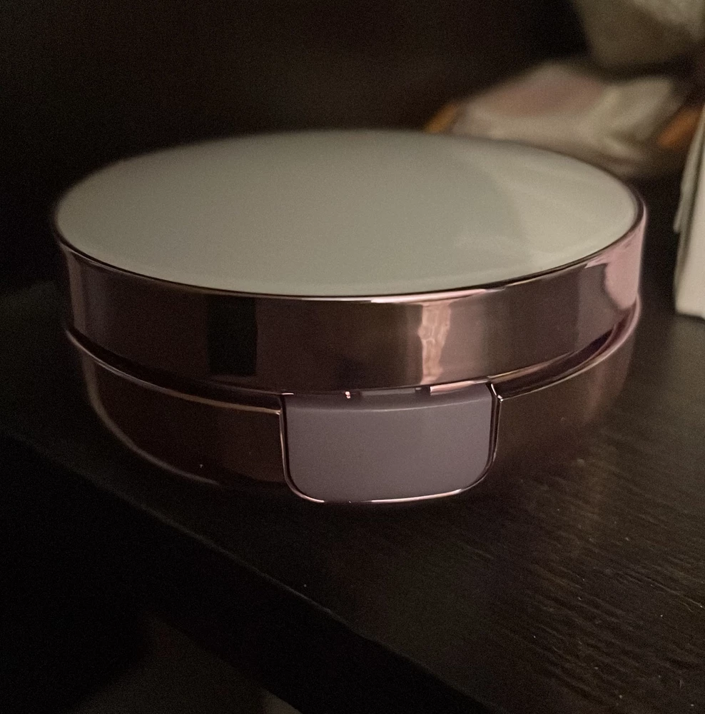 Заказывала дочери, она очень довольна. Футляр выглядит красиво и очень практично 🥰