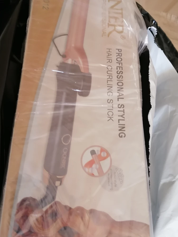 Хорошая плойка только плохо держит волосы ,