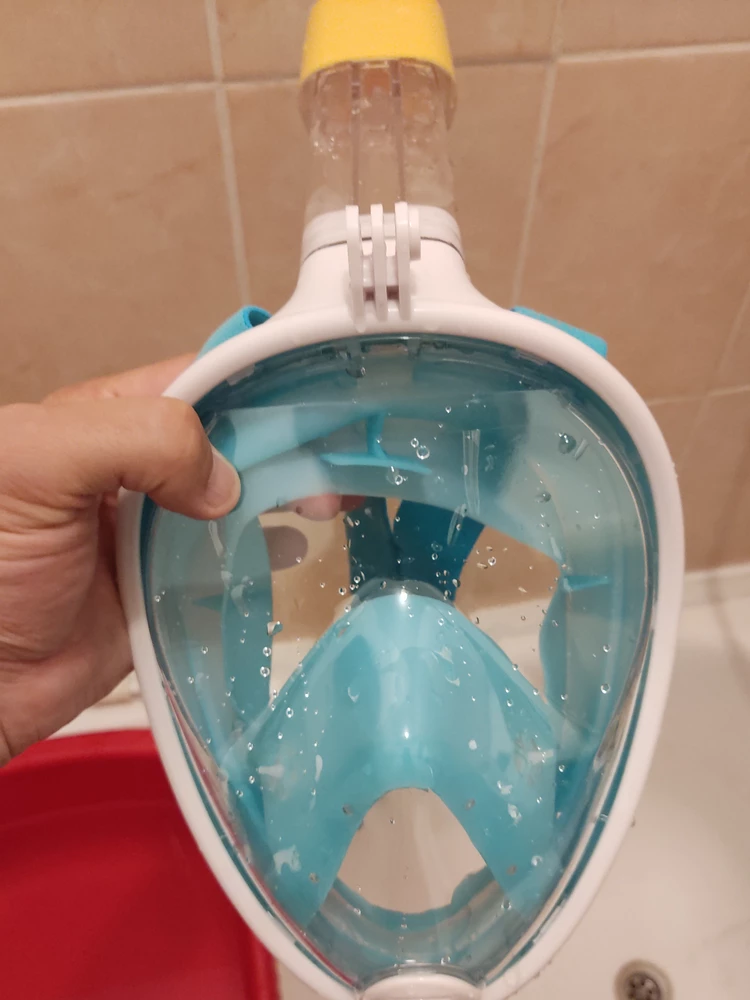 Пришло вовремя, комплектация полная, всё есть что должно быть, одел ,по размеру подходит, сидит даже очень плотно,пока пробовал только в тазике с водой,не знаю как поведет себя в море, надеюсь оправдает себя,в принципе советую наверное)