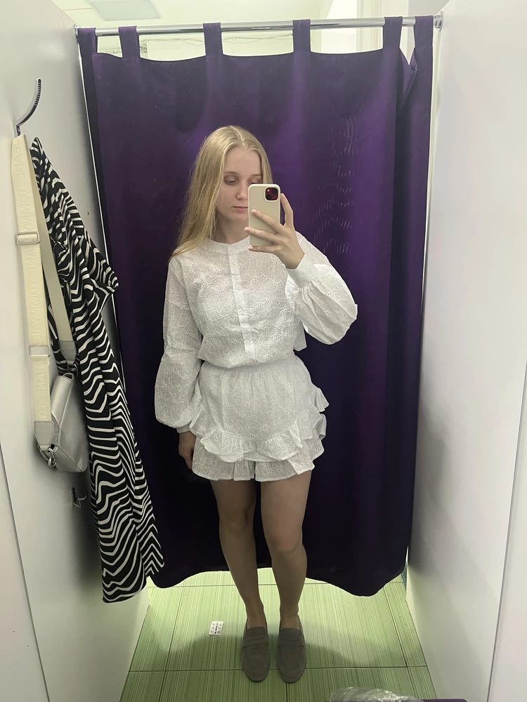 Хороший костюм, но рубашка великовата в горловине. Видимо буду заказывать размер ментше