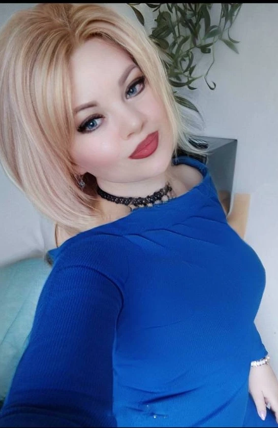 Потрясающее платье ❤❤❤моя любовь с первого взгляда. Превзошло все ожидания, цвет насыщенный, яркий🔆 материал качество на 100%