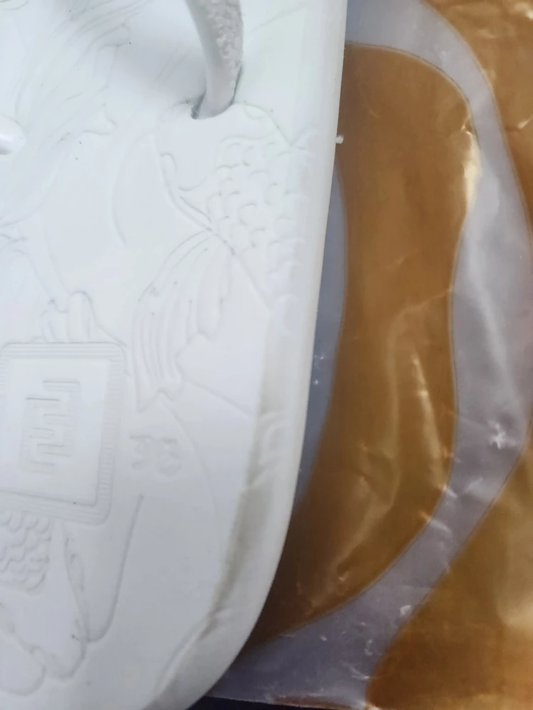 По качеству сланцы понравились, но пришли грязные, в ржавчине какой-то. Я так думаю, что они не отмоются. Поэтому отказ.