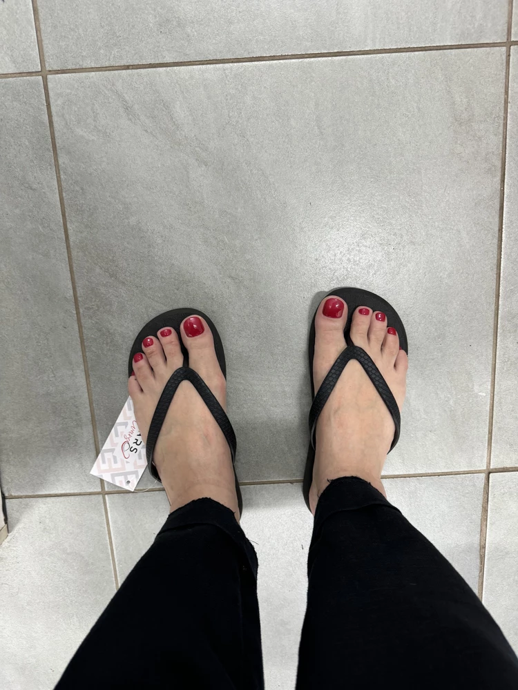 Удобные очень. Но выбор в пользу других по красоте.