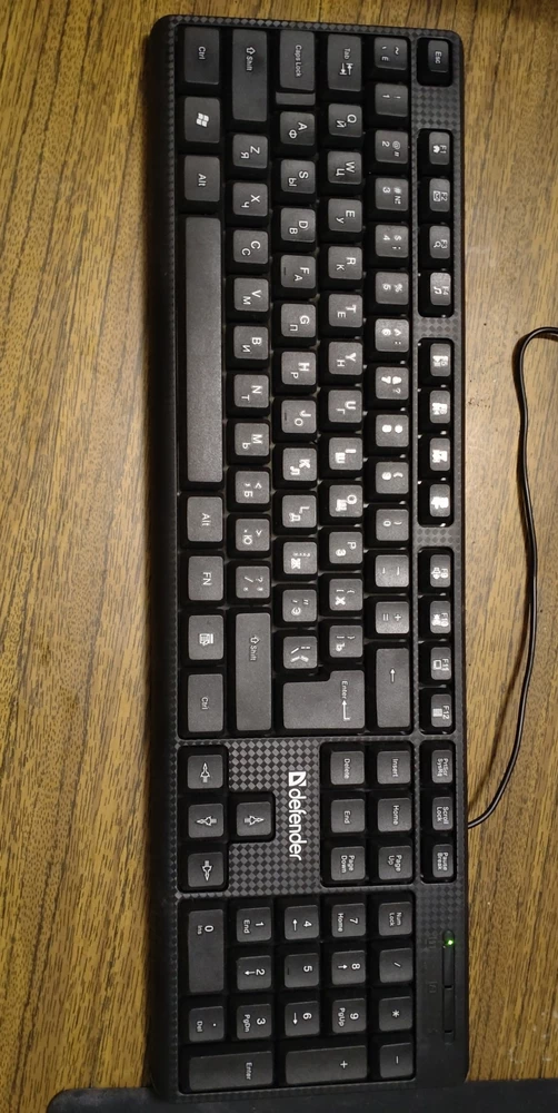 Недорогая и достаточно удобная клавиатура для домашнего компьютера.