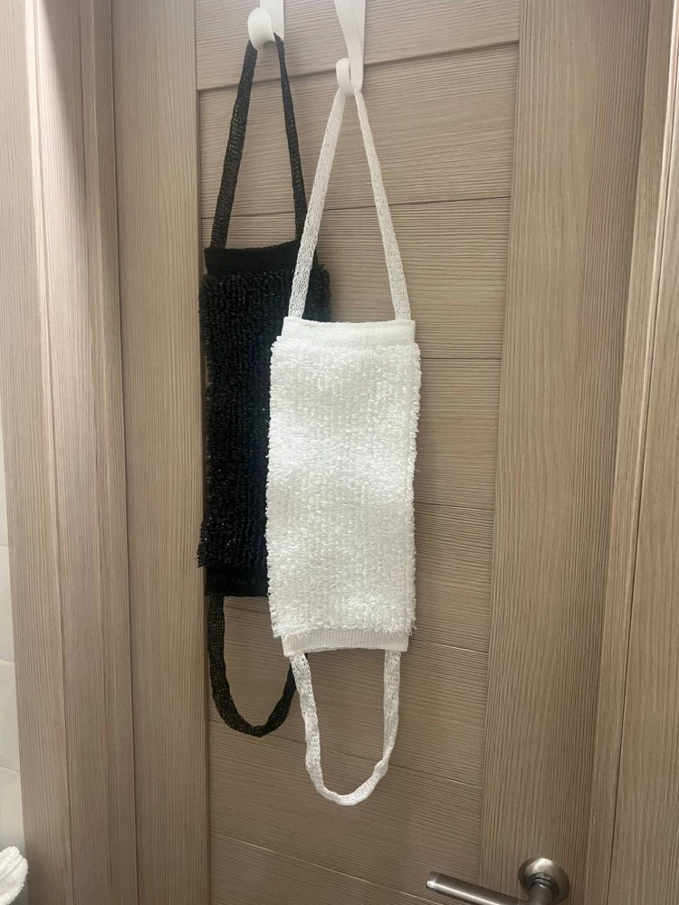 Товар пришёл в срок всё супер очень понравилось всё целое советую покупать...