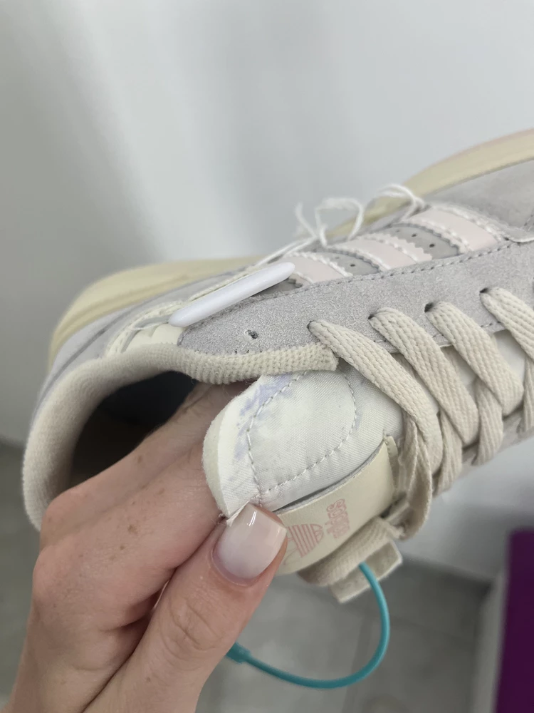 Оооочень долго стояло «на сборке продавцом» за два дня когда должны были прийти, продавец отправил. Соответсвенно пришли они с задержкой. А в каком виде пришли, можете посмотреть на фото,