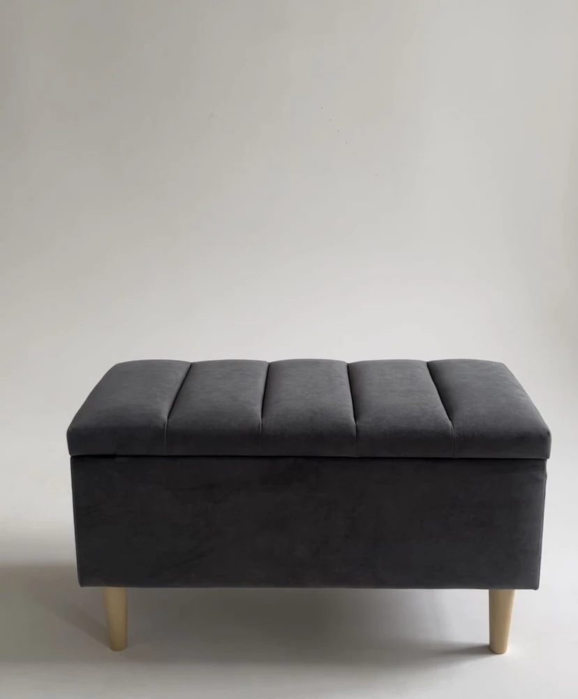 Банкетка пришла быстро без повреждений. Большой ящик для хранения вещей. Минусов пока не нашел👍🏻