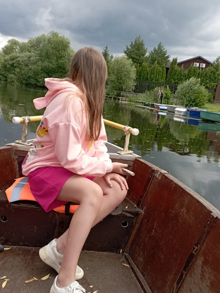 Толстовка хоршая. Качество вроде тоже.