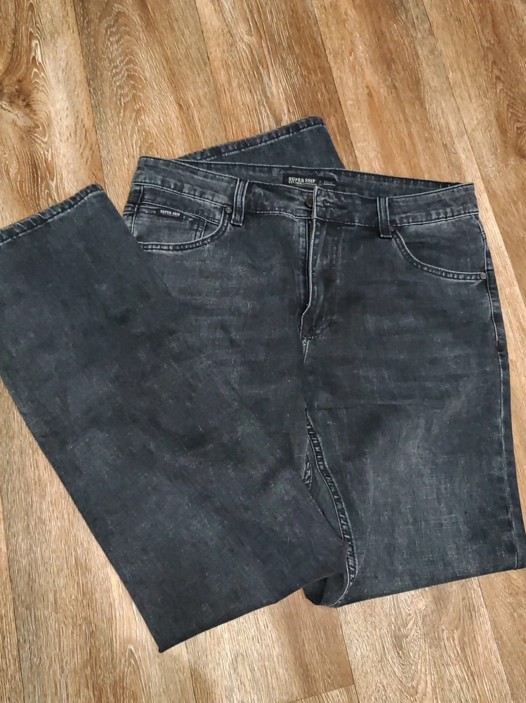 Отличные джинсы, качество ткани , швы - супер.
Джинсы тонкие - на лето идеально.