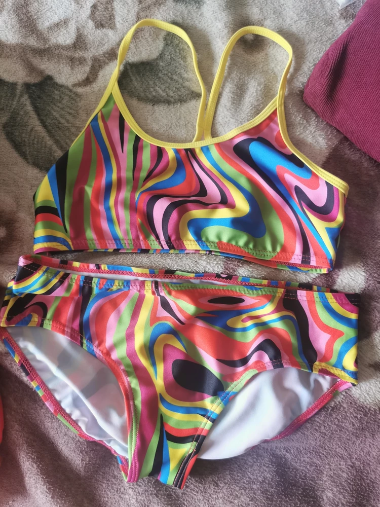 В размер, дочке понравился. Цена отличная