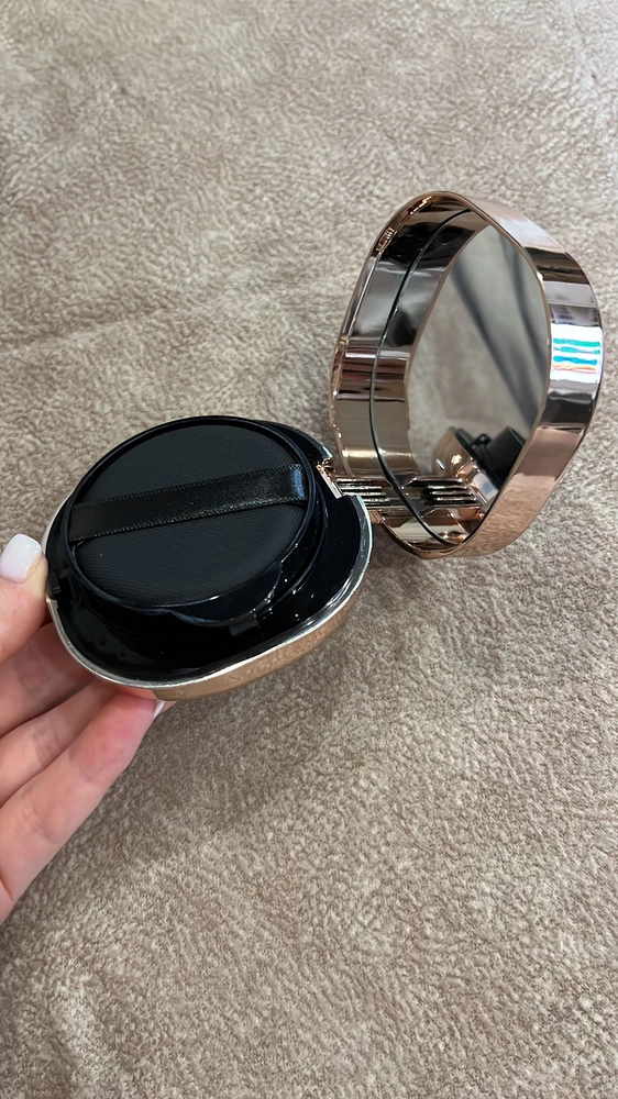 Удобный формат, большое зеркало, рекомендую.